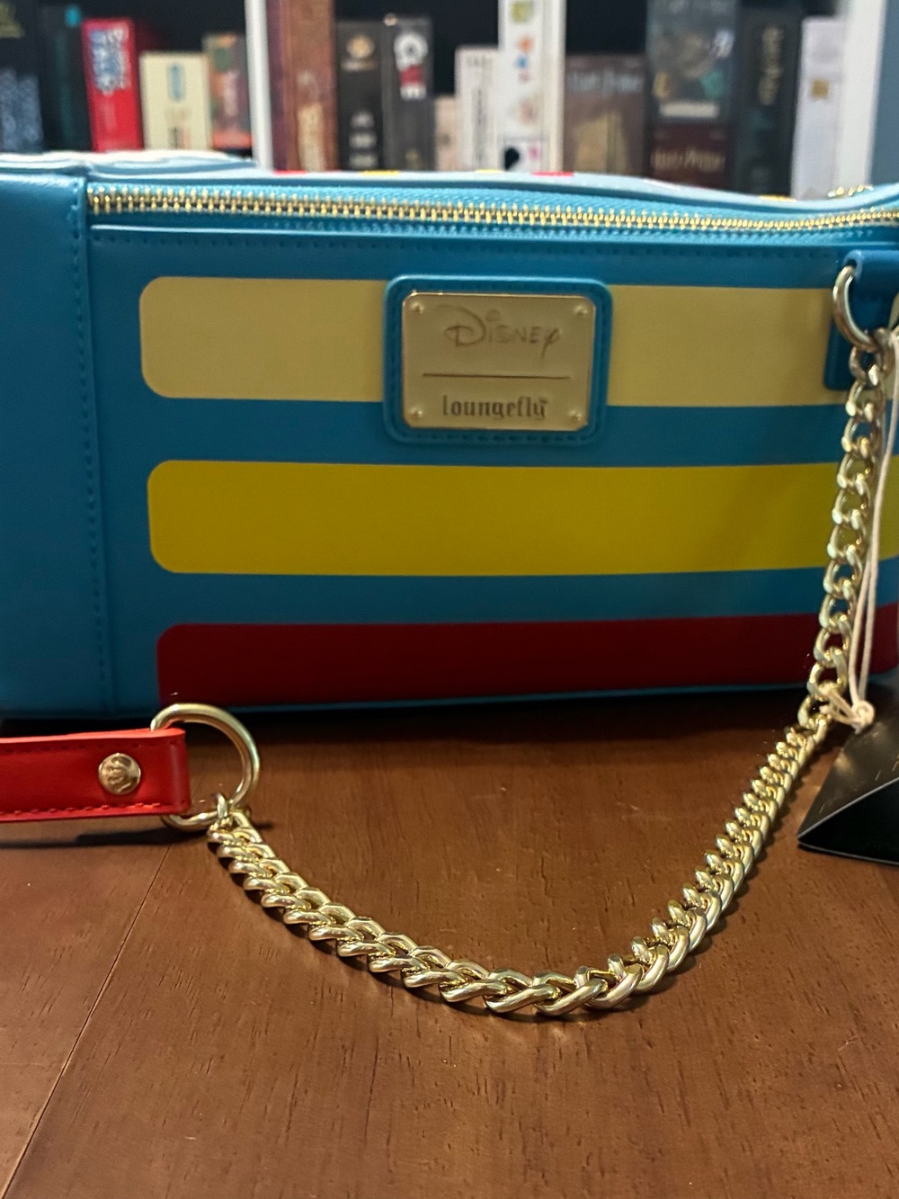 NWT Loungefly Disney Snow White Cosplay Cake Cross Body Bag - Picture 2 of 7